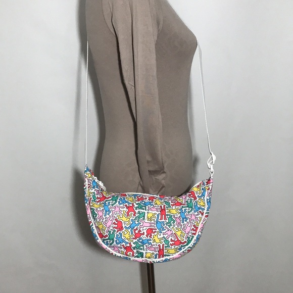 UNIQLO x Keith Haring Crescent Crossbody Shoulder Bag JAPAN BODY BAG - Picture 1 of 9